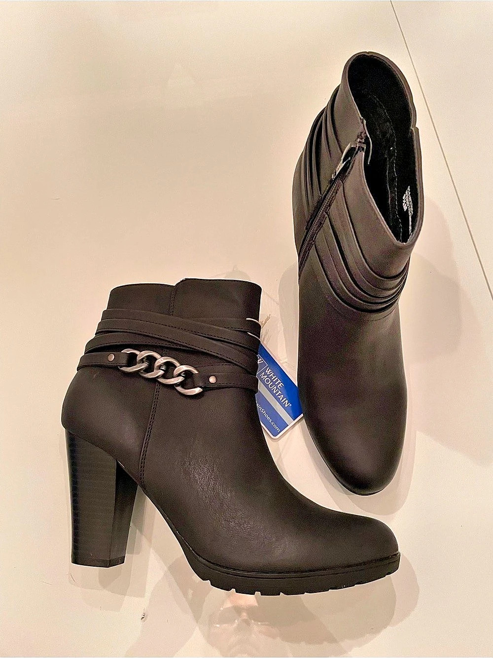 White Mountain Sammuel Heeled Booties in Black US 9.5 NWT